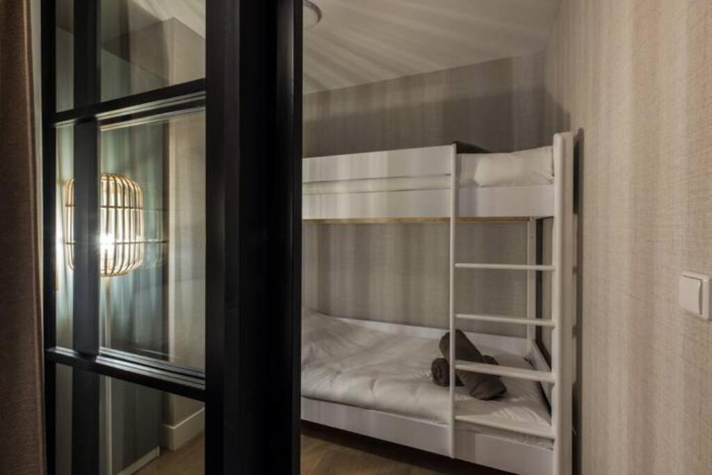 Apartment Haya Sieview - 'zwarte Pad'