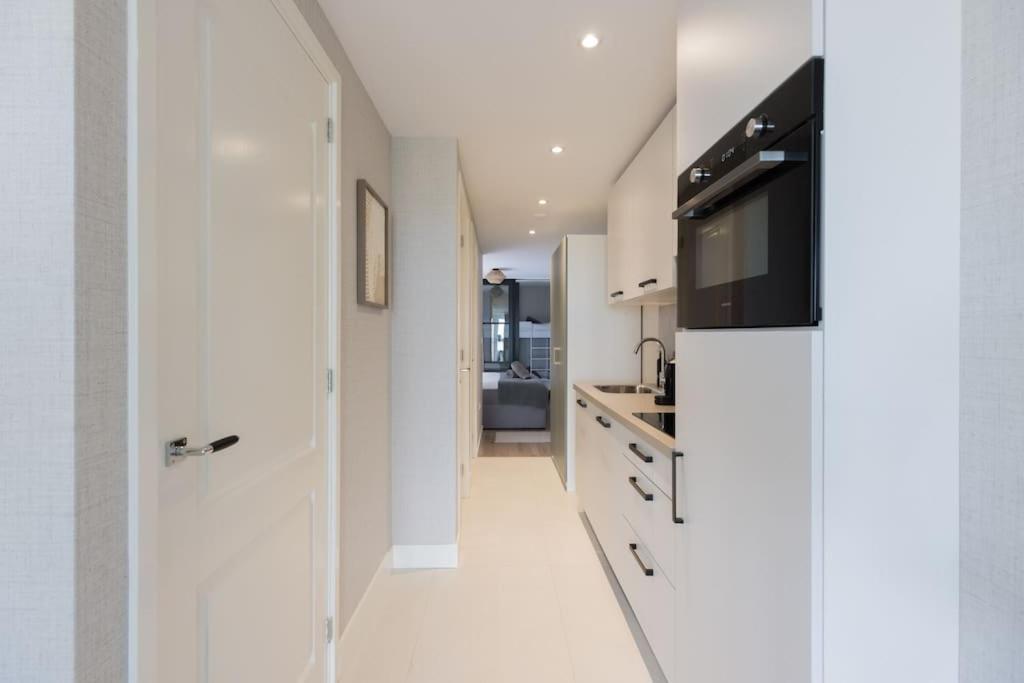 Haya Sieview - 'zwarte Pad' Apartment *