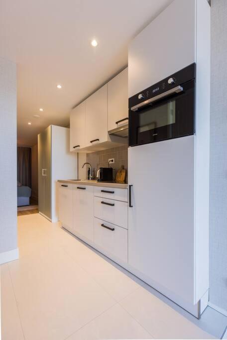 Haya Sieview - 'zwarte Pad' Apartment *